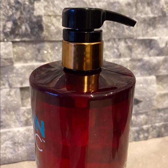 Argan Magic Exfoliating Body Wash Bath & Body Bnwt Argan Magic